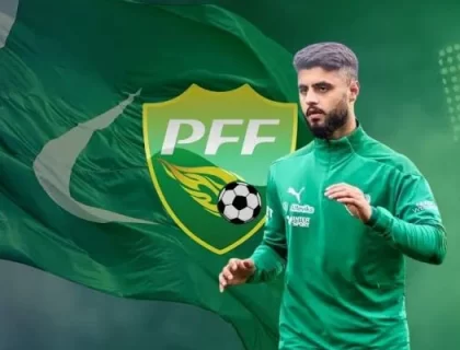 پاکستانی فٹبالر محمد فضل نے سربیئن سپر لیگا کلب آئی ایم ٹی بیلگریڈ سے معاہدہ کر لیا