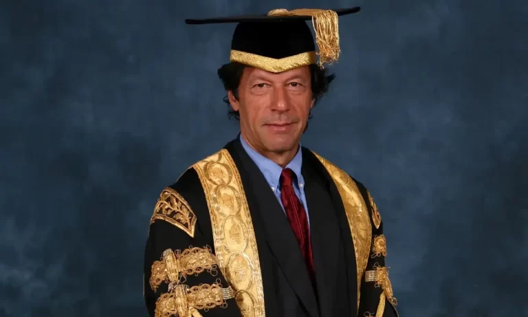 عمران خان کی آکسفورڈ یونیورسٹی کے چانسلر کے عہدے کیلئے درخواست پر شکایات